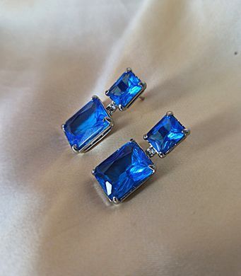 Сережки голубые камни