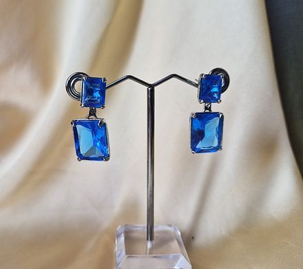 Сережки голубые камни